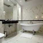 Splendor Hotel 4*