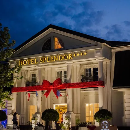 ホテル Splendor 4*