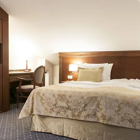 Splendor Hotel 4*