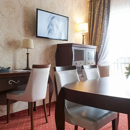 Splendor Hotel 4*